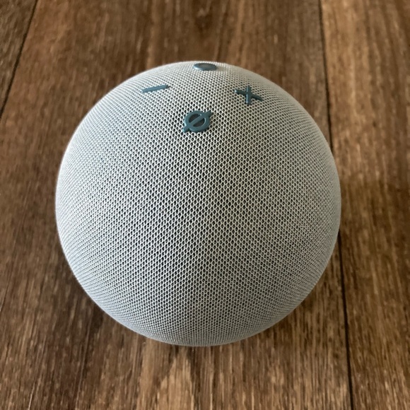 Amazon Echo Dot 4th Gen - Picture 4 of 4